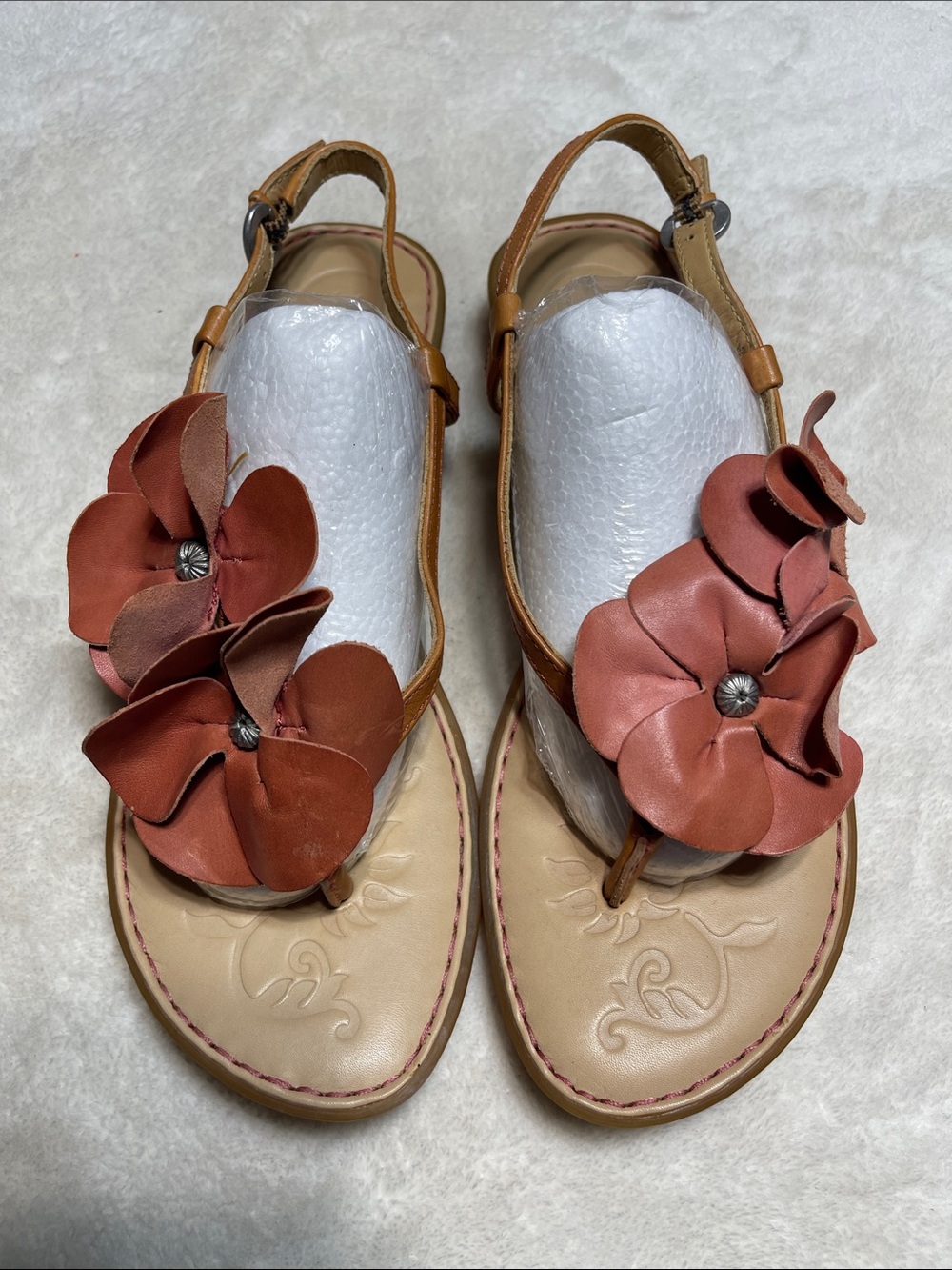 Born Women's Flower Applique T-Strap Sandals in Rust and Tan Size 7